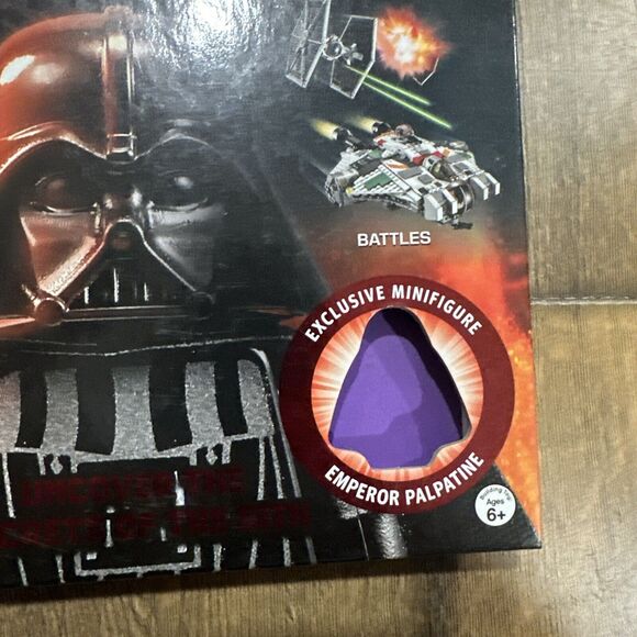 LEGO Star Wars The Dark Side DK Book 2014 NO Mini figure USED - Picture 2 of 5